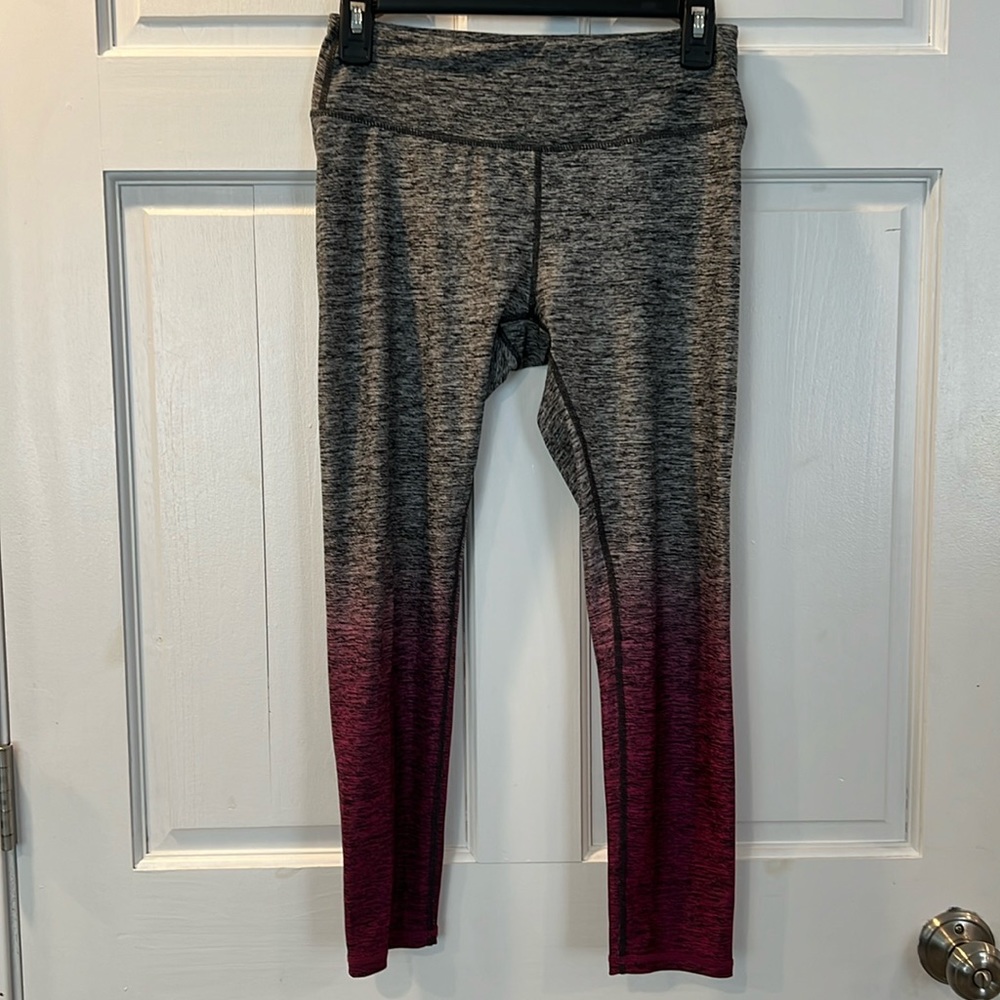 168. GAIAM leggings Ombré Size Small